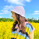 danga-hat-1-1-picture-sylwia--yellow-field2.jpg