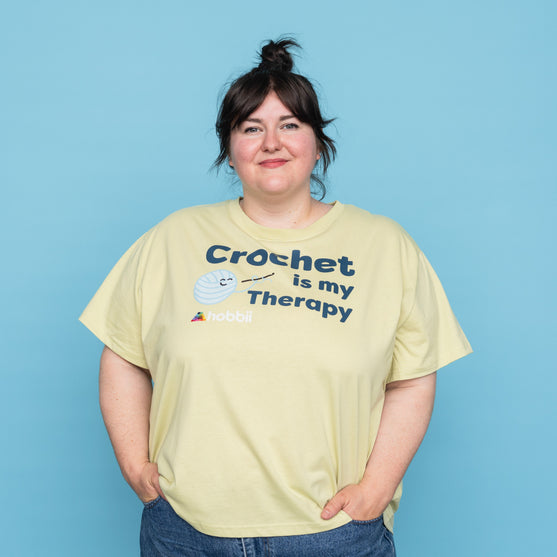 

Therapy T-shirt - Yarniis (Limited Edition) - Hobbii
3