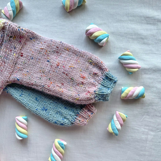 

Marshmallow Swirls - Lasten neulepusero
2