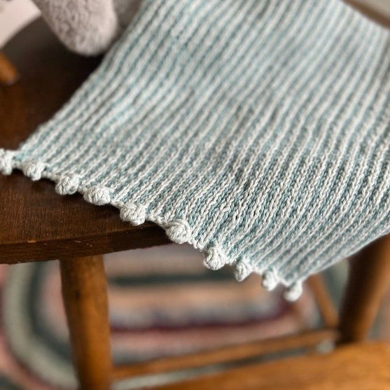 

Candy Stripes – Vauvan röyhtäytys liina
4