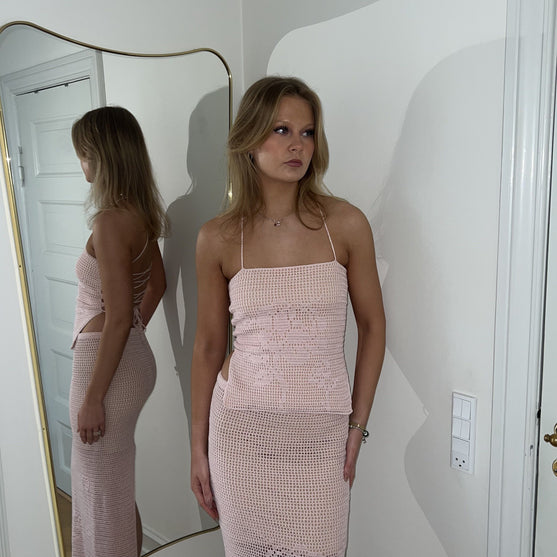 

Rose Garden - Toppi
1