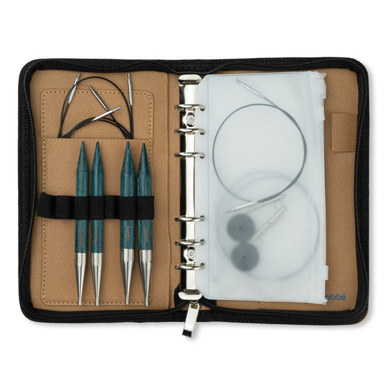 

PU-nahkainen järjestäjä vetoketjutaskuilla - Hobbii
2