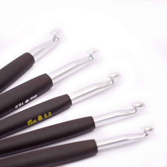 

Villan Virkkuukoukku pehmeällä kahvalla - Prym
5