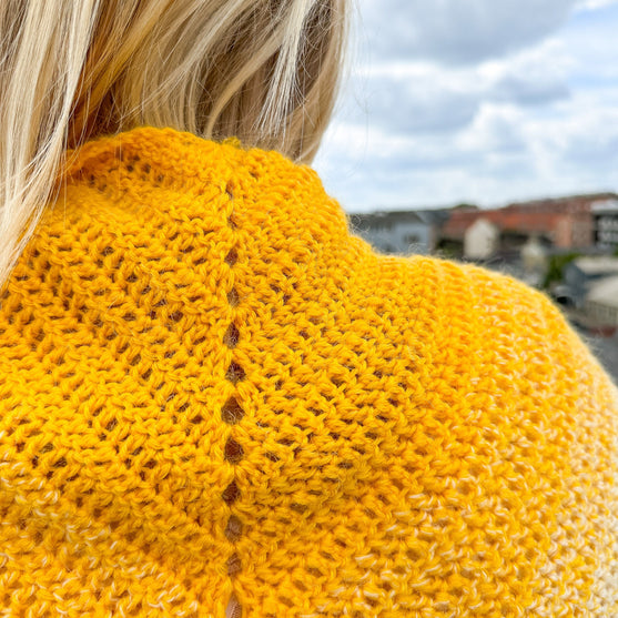 

Simple Lines Alpaca - Hartiahuivi
4