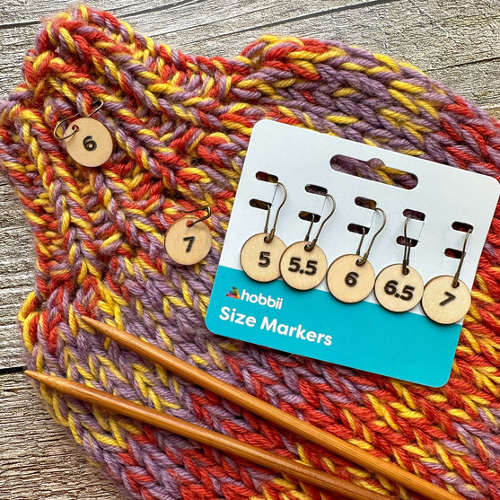 

Silmukka- ja puikkomerkit kokomerkinnällä - Hobbii
2