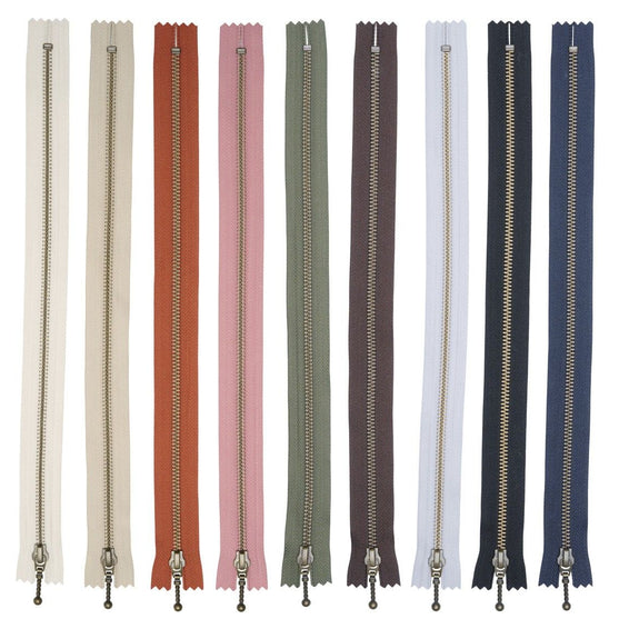 

Vetoketju - Antiikkimessinki - YKK
1